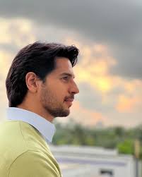 sidharth malhotra birthday